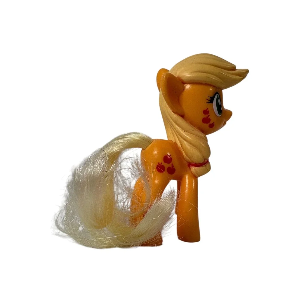 Hasbro My Little Pony Kids 3in Orange Excellent Applejack Figure Brushable Tail